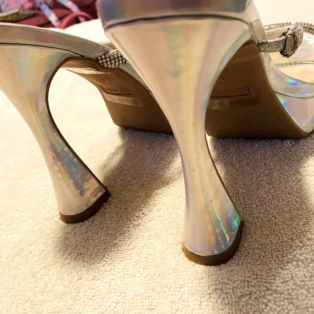 Almost Brand New Stylish Heels By TOP MODA - Heel Height 5 Inches - Box 33 - Picture 4 of 5